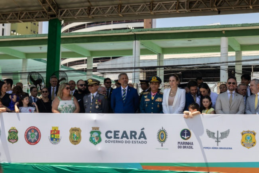 Mais de 10 mil pessoas participam das celebrações da Independência em Fortaleza