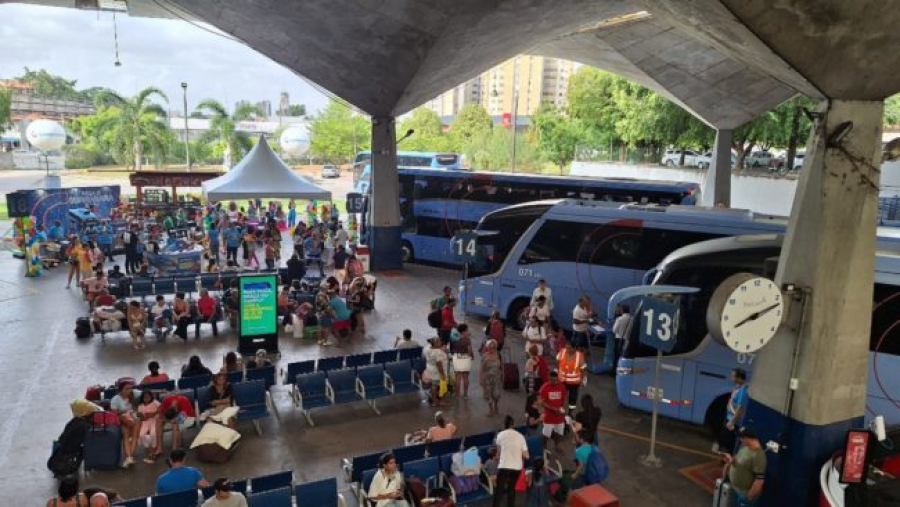 Mais de 56 mil passageiros devem passar pelos terminais rodoviários no feriado de Natal no Ceará