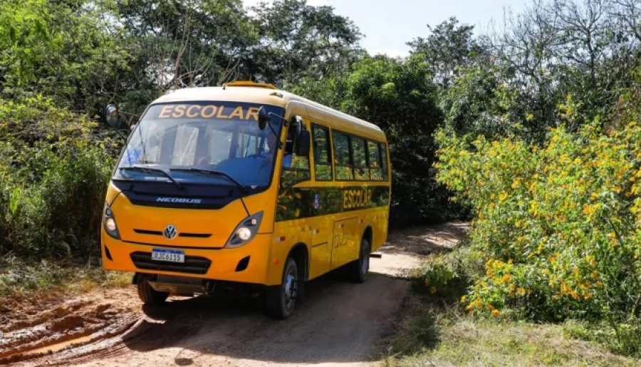 MP promove debate sobre transporte escolar