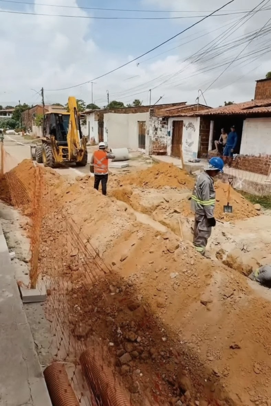 Prefeitura suspende serviços e Cagece reconhece falhas em obras de saneamento em Pacatuba