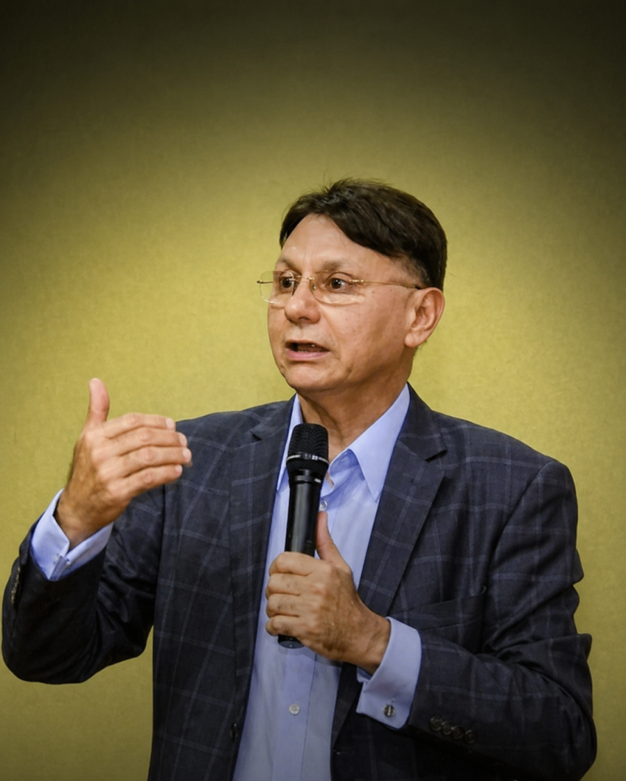 Vicente Aquino destaca inovação urbana em palestra na UFC