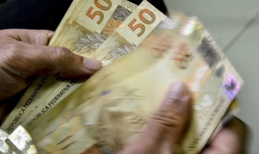 Novo Desenrola Brasil começa na terça-feira (5) e promete aliviar dívidas da população
