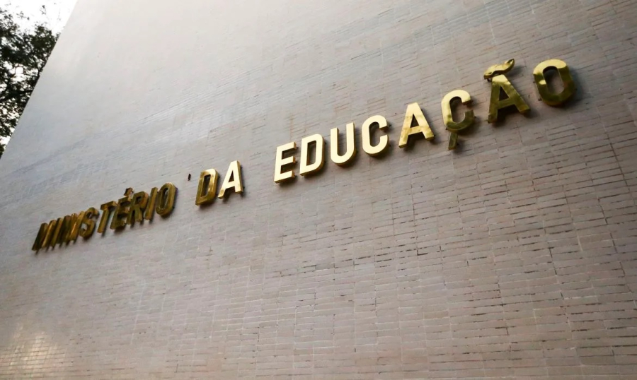 TCE alerta prefeitos sobre risco de perda de recursos da Educação em municípios brasileiros