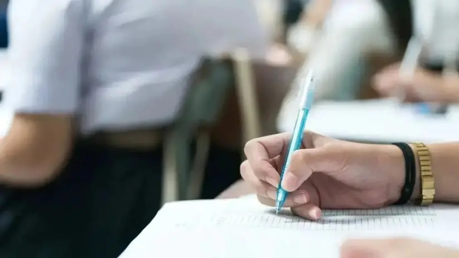Prefeitura de Paraipaba abre seleção com 86 vagas na área da educação