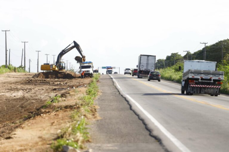 BR-222 pode ser duplicada até a divisa com o Piauí, prevê Ministério dos Transportes